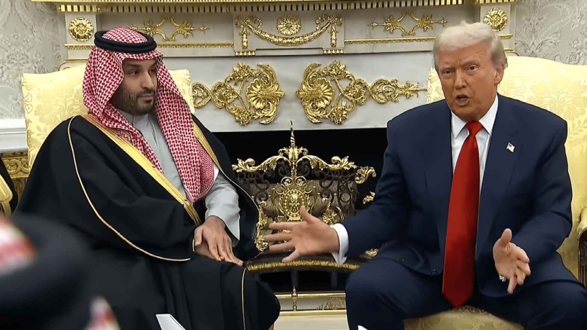RevTranscripts's tweet image. Donald Trump hosts Saudi Crown Prince Mohammed bin Salman at the White House. Read the transcript here. rev.com/transcripts/sa…