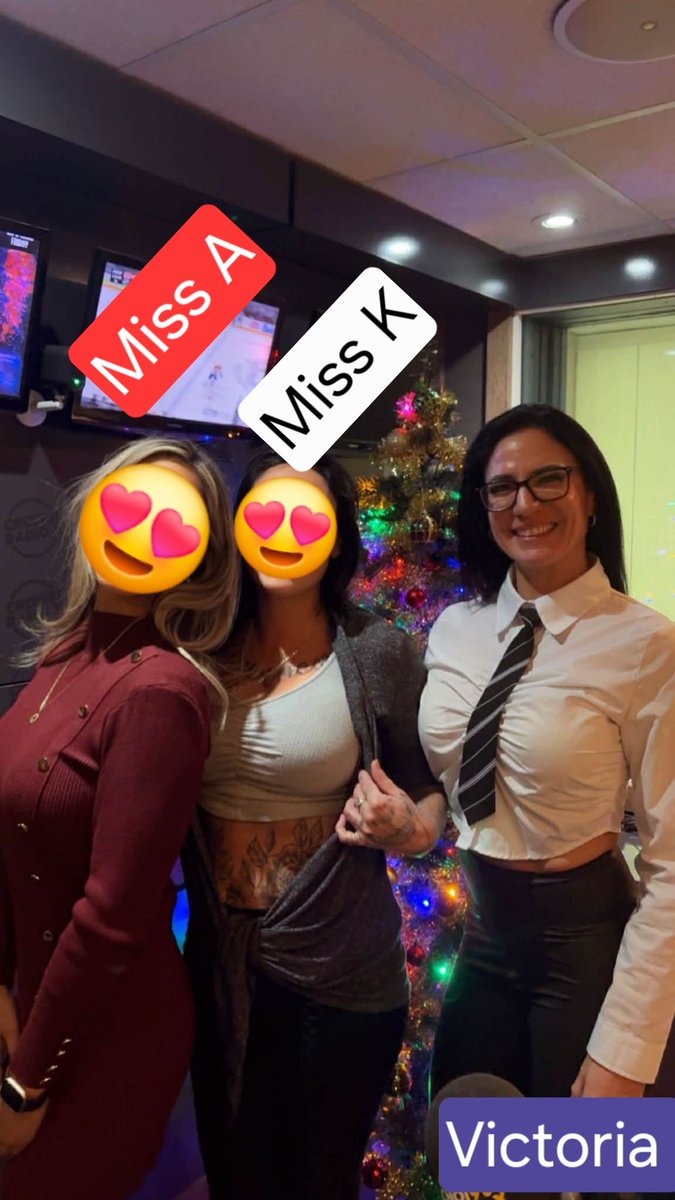 VMagicall's tweet photo. 🎙️ Entrevue à Radio X 98.1
J’ai eu le plaisir de parler des massages érotiques au Québec, de sensualité assumée et d’expériences authentiques. Une belle visibilité… et surtout l’envie d’offrir encore plus. 💋

✨ Nouveauté : les duos
Vous pouvez maintenant vivre une expérience en duo avec Miss A et Miss K.
Plus d’intensité, plus de contact, plus de plaisir.
Pour les curieux, les aventuriers… et ceux qui veulent se dépasser.

📩 DM pour infos et réservations.
Victoria Magicall
Texto 438-366-1038 

#RadioX #981 #MassagesÉrotiques #ÉrotismeQuébec #Sensualité #DuosÉrotiques #ExpérienceIntime #EscorteQuébec #MassageSensuel #DuoExperience #VictoriaMagicall #QuébecCity #MontrealNights #AdultServices #Instadaily #AfterDark #PourAdultesSeulement