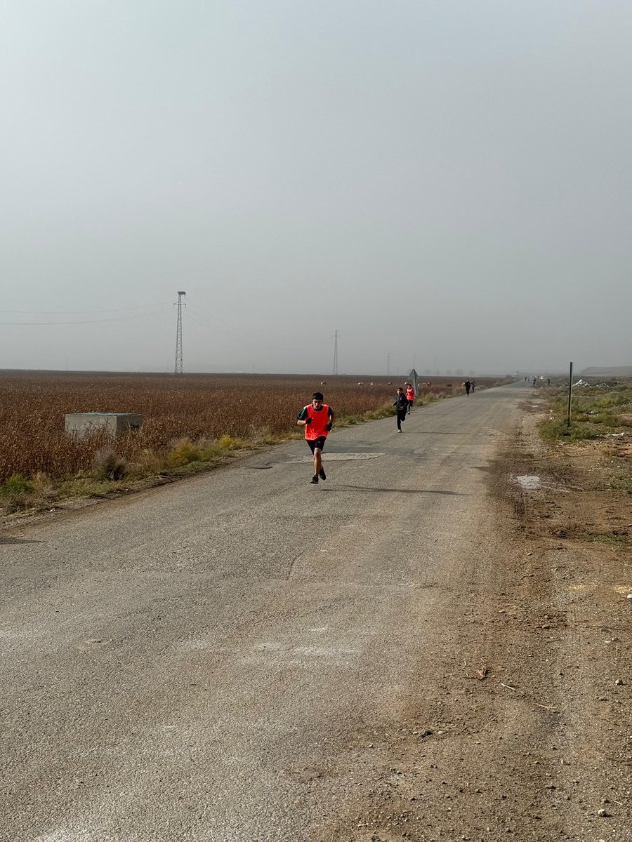 GSB_BismilGM's tweet image. 📍Bismil
➡️Okul Sporları Faaliyetleri 

🏃‍♂️Kros

2025-2026 eğitim ve öğretim yılı Okul Sporları kapsamında Bismil Kros İlçe Seçmeleri; Yıldızlar, Genç B ve Genç A (kızlar-erkekler) kategorilerinde yoğun katılımla gerçekleştirildi👏 🏆 

#OkulSporları
@OA_BAK 
@RecepHasar44