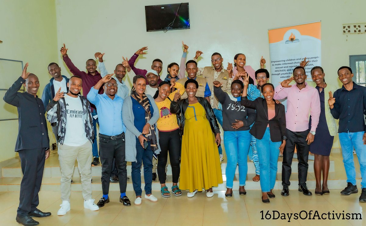 informed_gens's tweet photo. Ahead of the #16DaysOfActivism, we’re empowering #IFGClub facilitators & mentors to lead planned school outreach across @RwamaganaDistr and @GatsiboDistrict. United, we can create safer spaces and end #SGBV against girls and young women.
#InformedGens
#IFGClub
@harerimana_tito https://t.co/fSdEJQqPoV