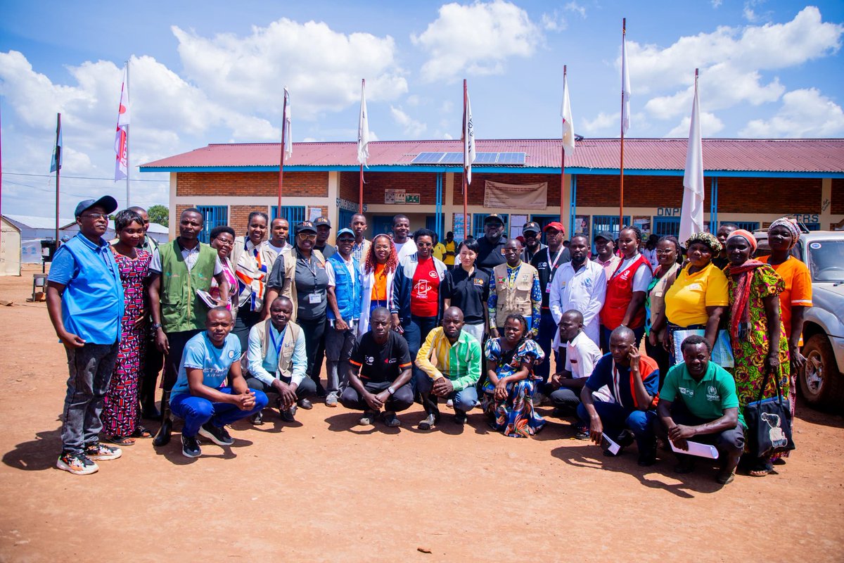 iwacuinfo's tweet image. Ce mardi 18 novembre, Mme Won Young HONG, Directrice régionale adjointe de @UNFPA_ESARO, a effectué une visite sur le site des camps de déplacés de Musenyi, en commune #Musongati, province #Burunga.
Accueillie par les autorités locales — Mme Claudine Niyoyitungiye,