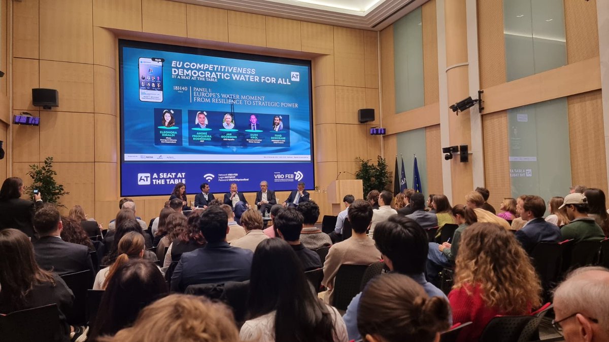 H20EU's tweet image. 👈Last Wednesday @durkkrol  joined the “EU Competitiveness: Democratic Water for All” event!

From hydrogen to chips, emerging industries will face major water💧needs 🇪🇺A resilient #EU needs a strong #MFF to match!

🔗ALL you need to know linkedin.com/feed/update/ur…