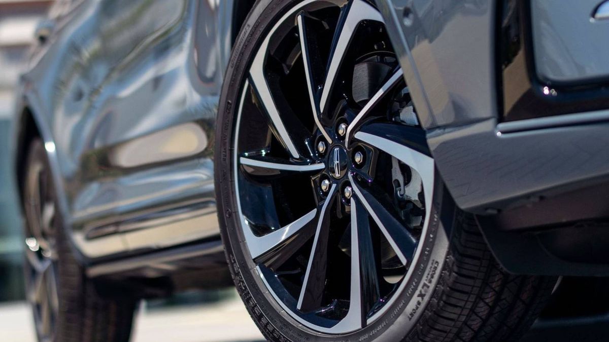 howtogeek's tweet image. Sorry Toyota: this American PHEV SUV is shockingly reliable
bit.ly/3LPtFfW