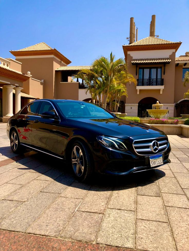 rental_mercedes's tweet image. تأجير مرسيدس E-Class: الالتزام بالمواعيد في قلب القاهرة. 
mercedescarrental.com
خدمة ليموزين مضمونة لاجتماعاتك.  نصل إليك أينما كنت في أسرع وقت ممكن.

للتواصل:  01014555680 - 01119970403  
#CairoBusiness #ليموزين_القاهرة #EClass #Punctuality