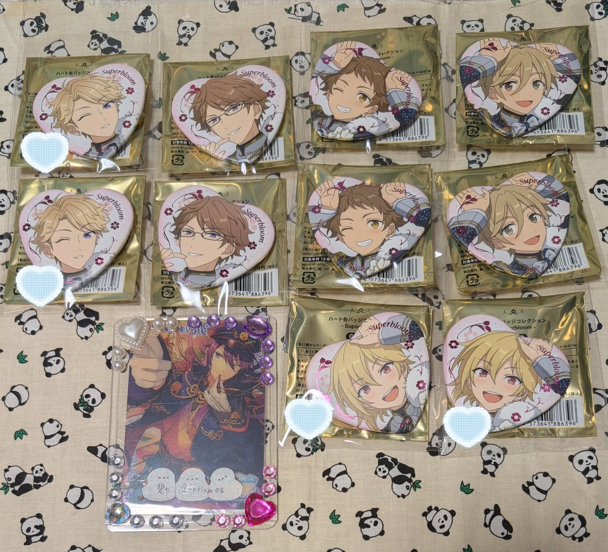 【交換】あんスタ スタフォニ 
ハート缶バッジコレクション 
譲：画像参照
求 （友人分含んでます）
♡藍良 ♡こはく♡ 一彩 ♡凛月 各2　
真緒 2〜3     ニキ HIMERU 各1
颯馬 奏汰 2〜4 
💙は♡との交換。
２２日夕方〜名古屋駅お手渡し。
※颯馬と奏汰は推しですが、追加分のため優先度低めです。