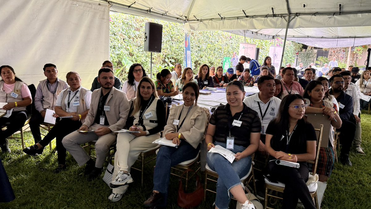 SCEPgt's tweet image. La #SCEP🇬🇹 realiza el Segundo Gran Encuentro Nacional de Promotoras y Promotores Sociales de las ocho regiones de #Guatemala, como parte del fortalecimiento del Sistema de Consejos de Desarrollo #Siscode y la participación ciudadana.

#TransfiriendoPoderalaGente