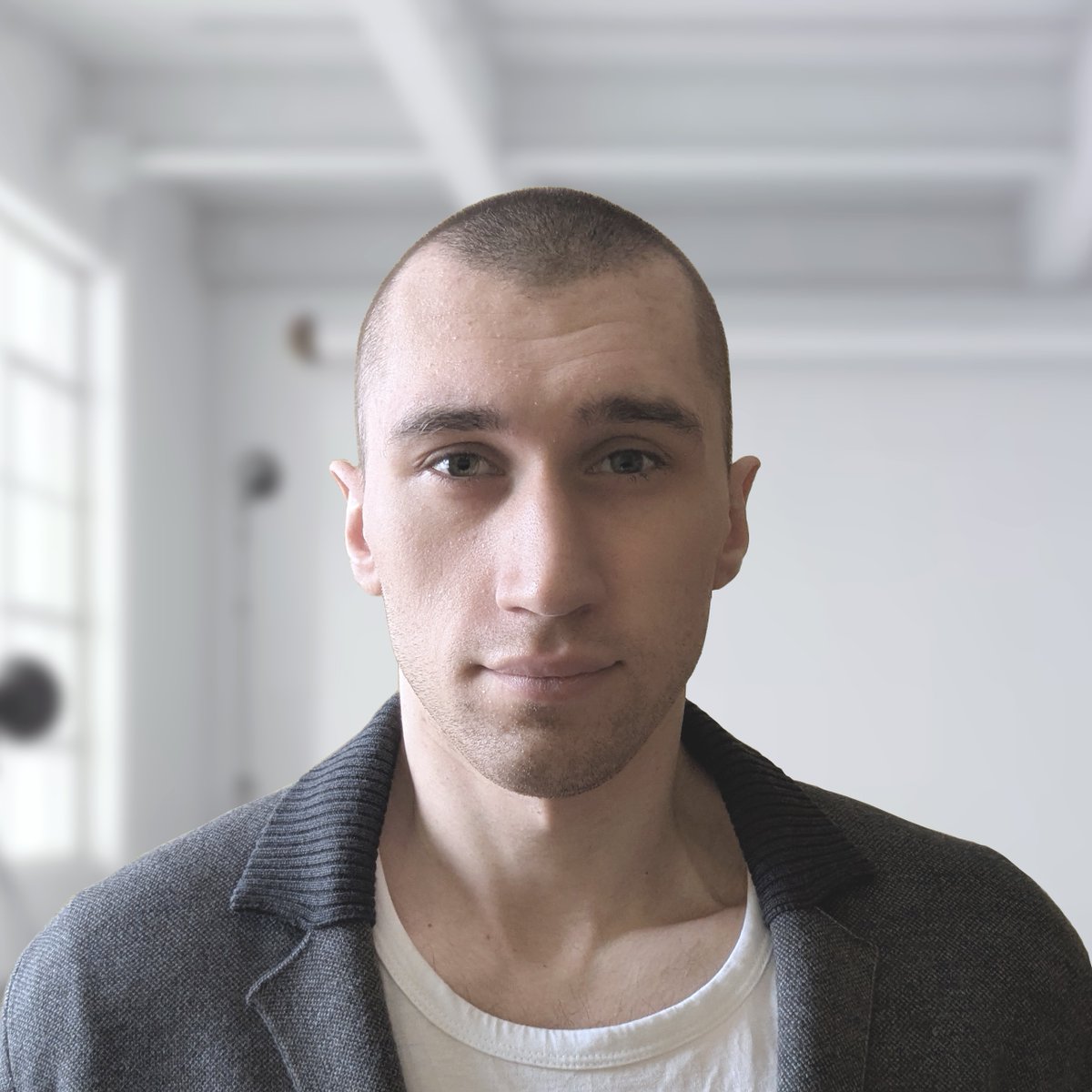 AppodealStack's tweet image. Co-founder of a $9M mobile game studio:

&quot;Making games is a roulette wheel. You can do everything right and fail. You can do everything wrong and succeed. A game can have Paint-level design and still do great.&quot;

Read the full story: appodeal.com/success-storie…