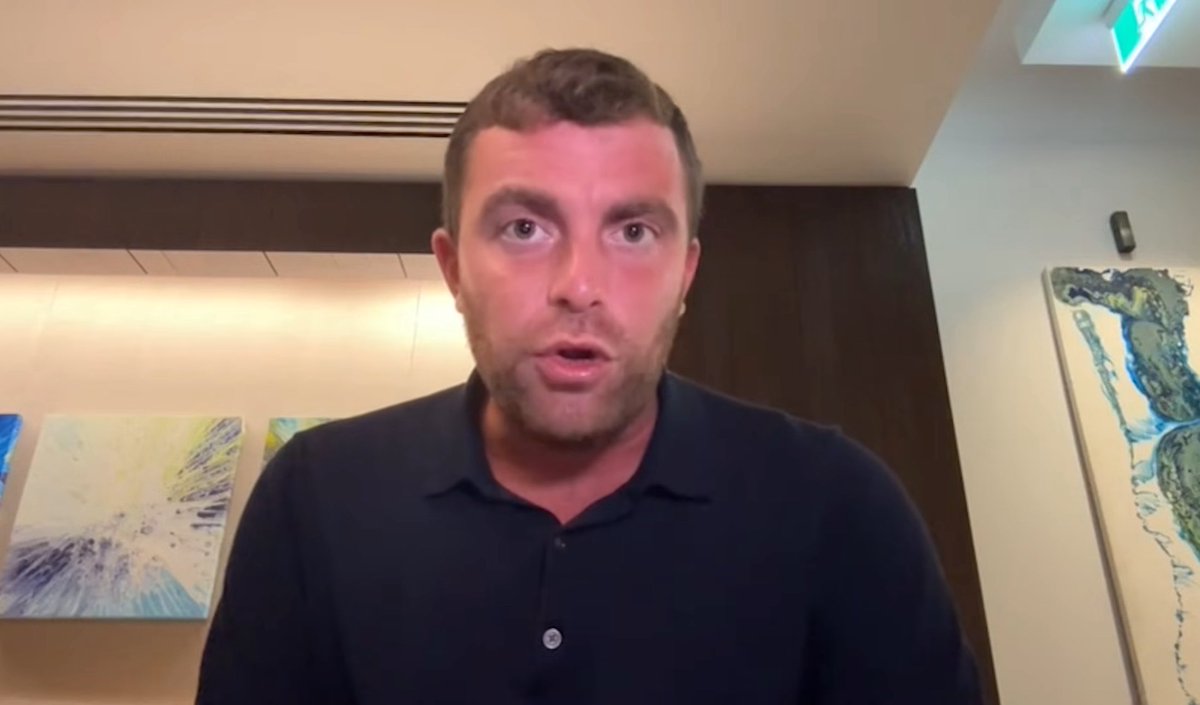 🚨🚨🚨🚨🚨🚨🚨 عاجل — فابريزيو رومـانو:

يجب على كوناتي اتخاذ قرار قريبًا..

ليفربول قدم عرض رسمي لتجديد عقده 

إما أن يجدد عقده أو يقرر الرحيل وتجربة مسار آخر

هناك عدة أندية مهتمة في التعاقد معه