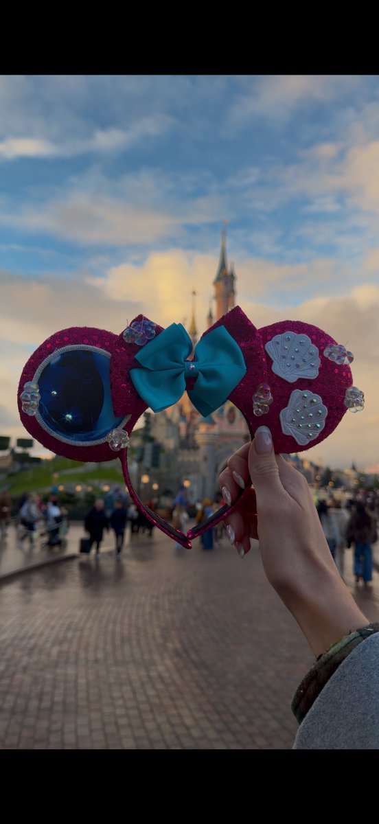 The concept of wearing ARTPOP ears to Disneyland