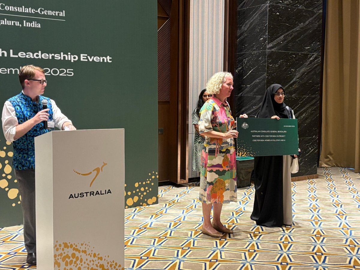 codeforindia_'s tweet image. 𝘞𝘩𝘢𝘵 𝘸𝘦 𝘸𝘪𝘵𝘯𝘦𝘴𝘴𝘦𝘥 𝘸𝘢𝘴𝘯’𝘵 𝘫𝘶𝘴𝘵 𝘳𝘦𝘱𝘳𝘦𝘴𝘦𝘯𝘵𝘢𝘵𝘪𝘰𝘯…𝘪𝘵 𝘸𝘢𝘴 𝘮𝘰𝘮𝘦𝘯𝘵𝘶𝘮.

A room full of powerful voices, global networks, and women whose ideas don’t just deserve space, they deserve scale