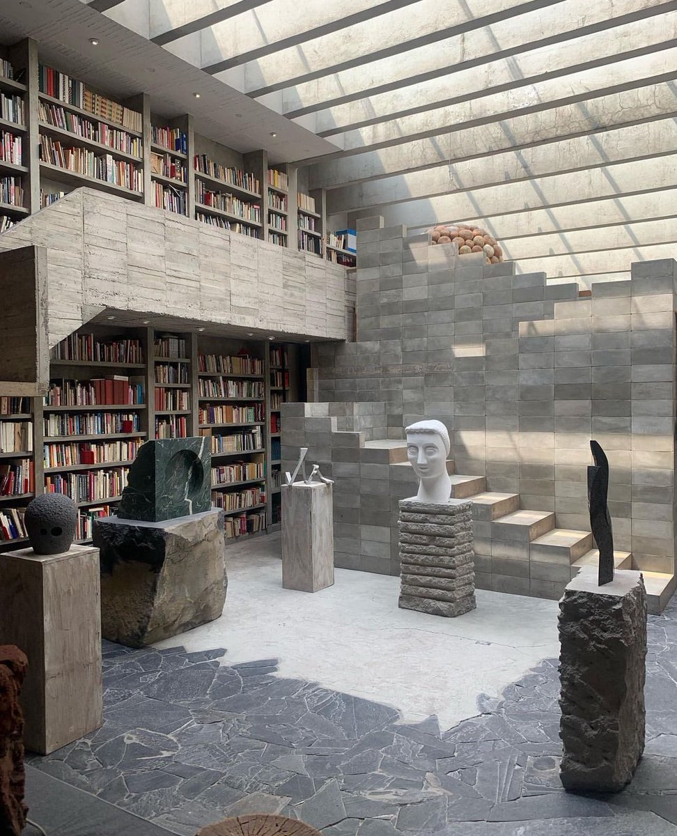 hectorvelazhv's tweet image. Casa Brutalista en Coyoacán del gran artistas Pedro Reyes es una verdadera joya !