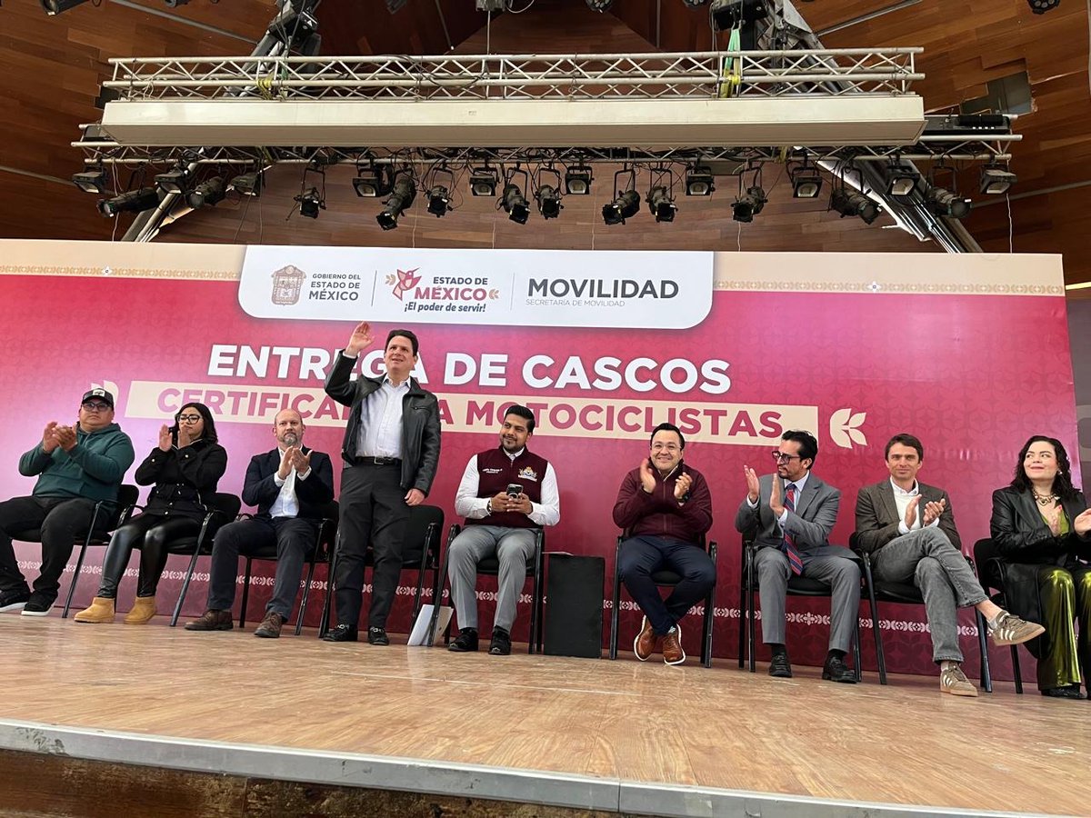 fundaleatica's tweet image. Celebramos un paso decisivo hacia una movilidad más humana y segura en el Estado de México: la publicación de su nuevo Reglamento de Tránsito.

Reconocemos el liderazgo de la Gobernadora @delfinagomeza  y del secretario de Movilidad @DanielSibaja_, quienes implementan una reforma…