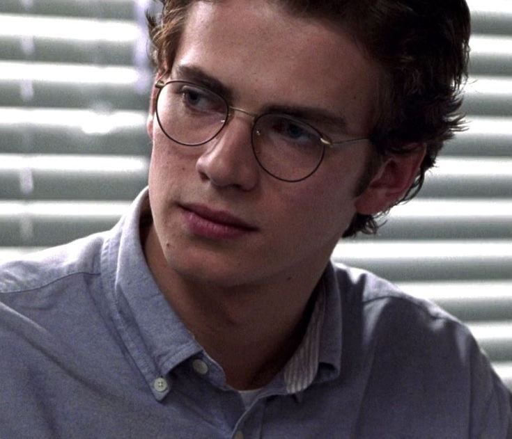 world class manipulator and pretty boy steven glass you set the blueprint for performative males with smutty little glasses