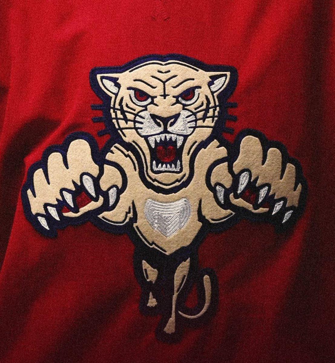 3 straight trips to the Stanley Cup Final takes a toll on everyone, even the logo.