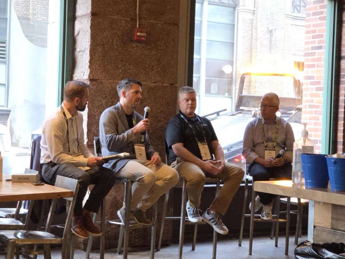 get_hydrahost's tweet image. Did you miss us at Tacos and Teraflops during SC25 yesterday? 🌮 🍻

Don&apos;t worry, our team is still onsite at #SC25 and we have some meeting slots available.

📅 Get one of our last slots by emailing sales@hydrahost.com, and let&apos;s get you on our books.