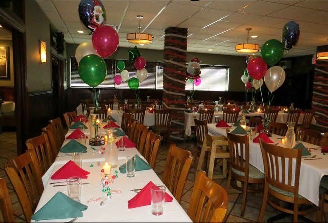 Borrellis1955's tweet photo. 🎄Holiday Party Season is Here! 
Looking for the perfect place to celebrate with family, friends, or coworkers? Book your holiday party with us!
We offer custom menu packages, and a private room is available for select dates.
December dates are filling up fast! https://t.co/dPPsbC8cyV