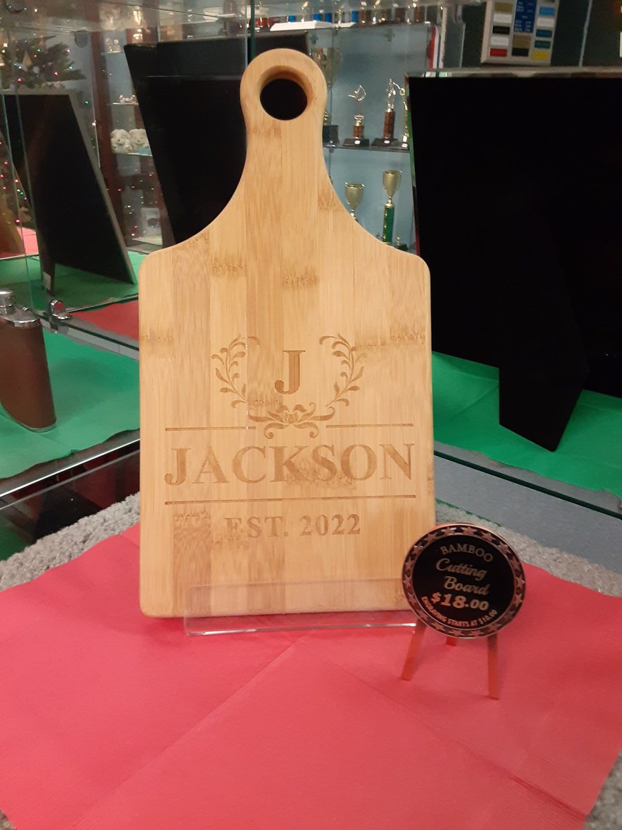 BullocksEngrave's tweet image. Wooden cutting boards make a great gift!
Order now for Christmas!

"With us, it's personal!"

Visit our website or our showroom!

#ChristmasGiftIdeas #engraving #bullocksengraving