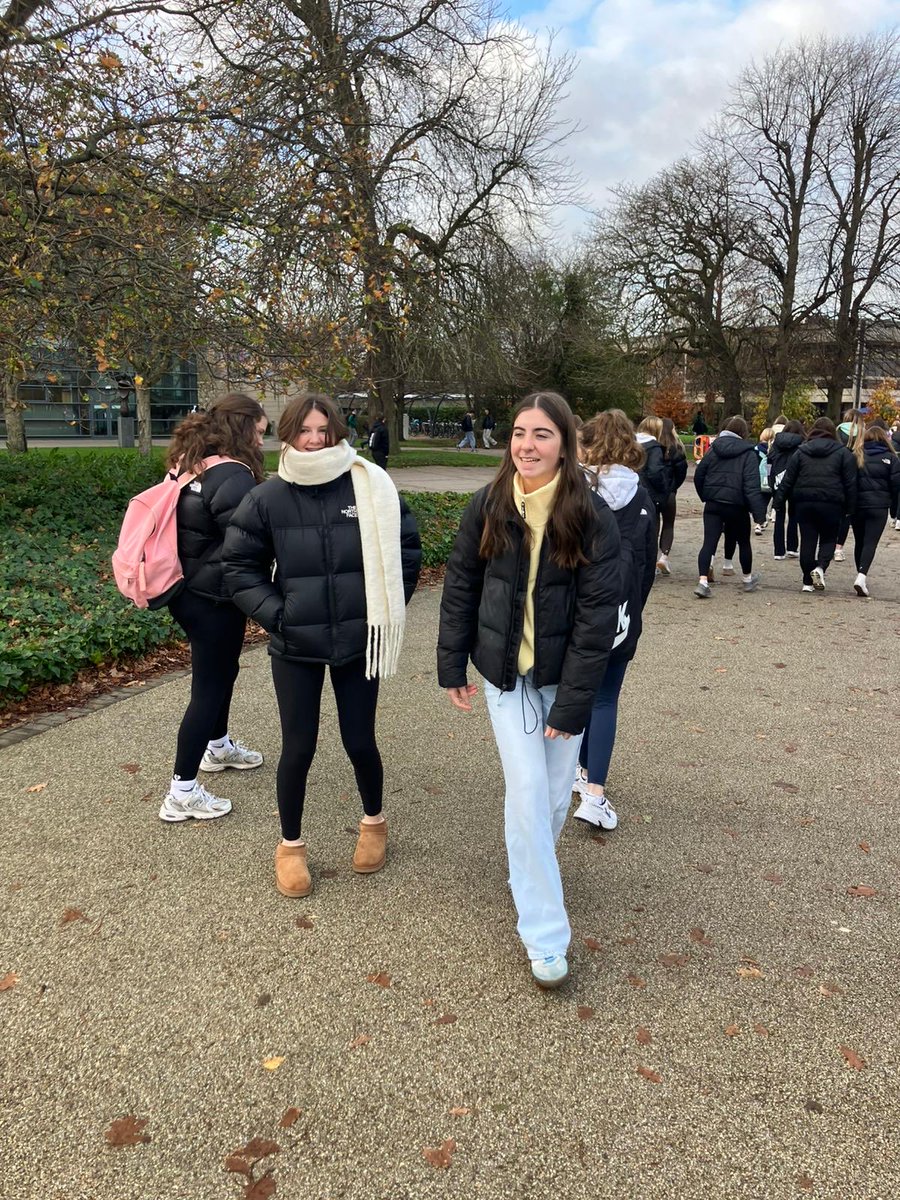 mercynewrossTY's tweet photo. TYs enjoying a language talk in UCD, a tour of the campus &amp; a 1916 walking tour of Dublin City. ⁦@mercynewross⁩ https://t.co/5LRq8lJHGn