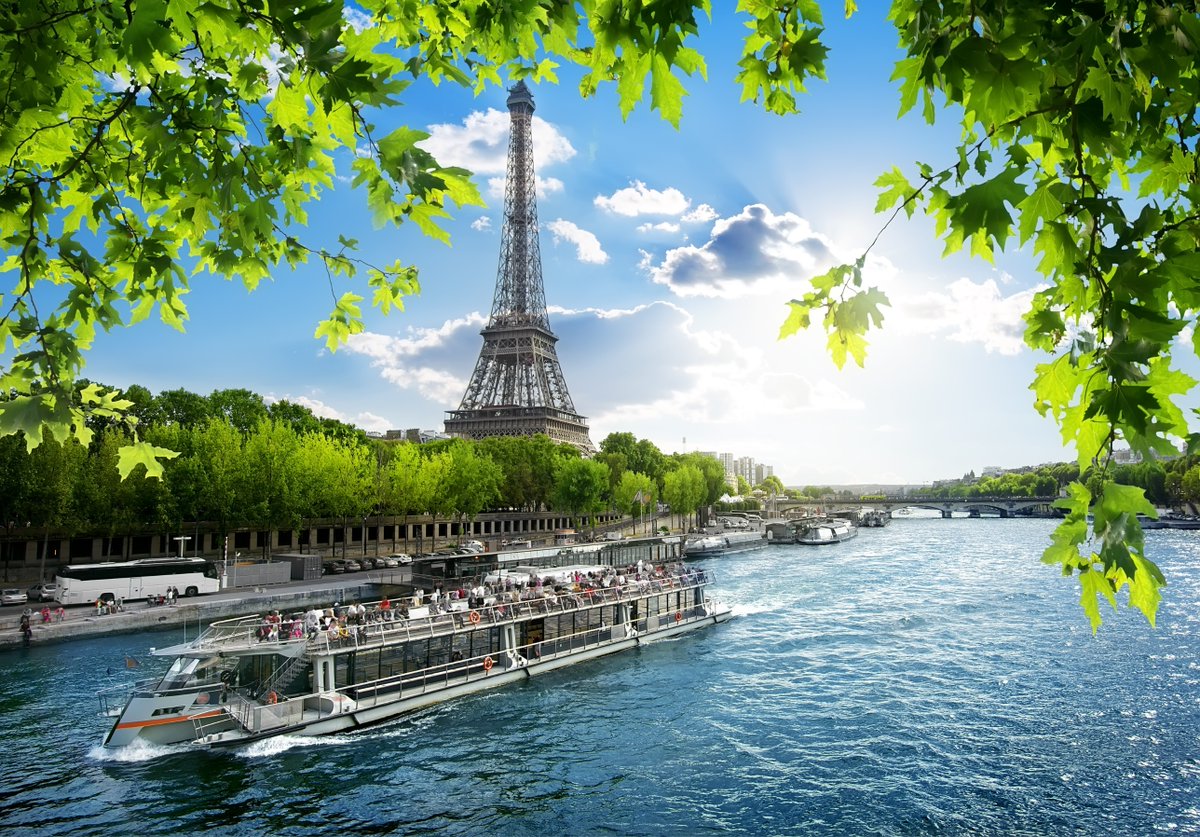 Avygeo's tweet photo. Une croisière sur la Seine, c'est LE cliché qu'on adore faire à Paris. 🇫🇷⛵
Mais entre les dîners gastronomiques et les balades express, difficile de choisir
On a classé pour vous les meilleures croisières (testées et approuvées) 👇
https://t.co/GEaERxu5CS
#Paris #Voyage #BonPlan https://t.co/IfWCp8EygA