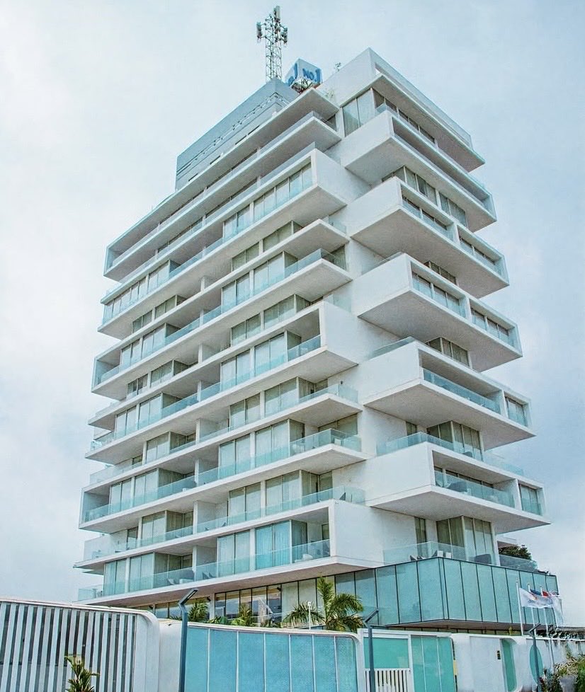 If you know Accra very well, where can this building be found?