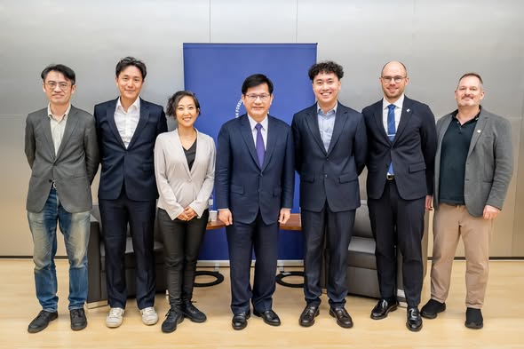 teco_in_atl's tweet image. 🇹🇼📰 MOFA Minister Lin met with the Taiwan Foreign Correspondents’ Club, highlighting Taiwan’s progress with allies, Europe, the US, and Japan—including aims for CPTPP and a Taiwan-Japan economic partnership.

Source: 外交部
#Taiwan #TFCC #Diplomacy #CPTPP #IndoPacific #TECOATL