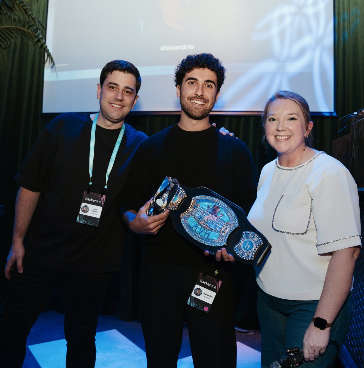 Alexandrio tweet media