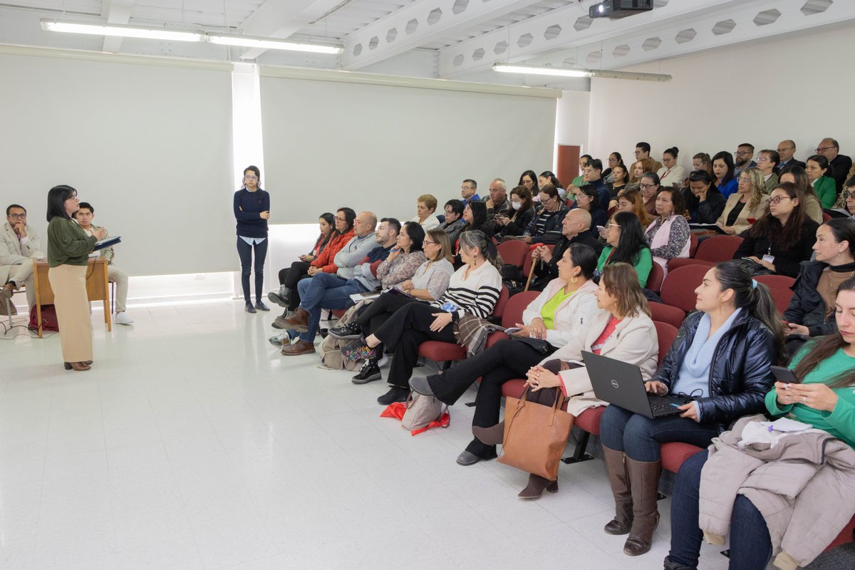 Universidaddboy's tweet image. ✨ Culminación del Curso en Docencia Innovadora

En la Universidad de Boyacá seguimos a la vanguardia, fortaleciendo nuestras competencias para ofrecer experiencias de aprendizaje cada vez más significativas.

 ✨ #SomosUdeB 🦉 ❤️