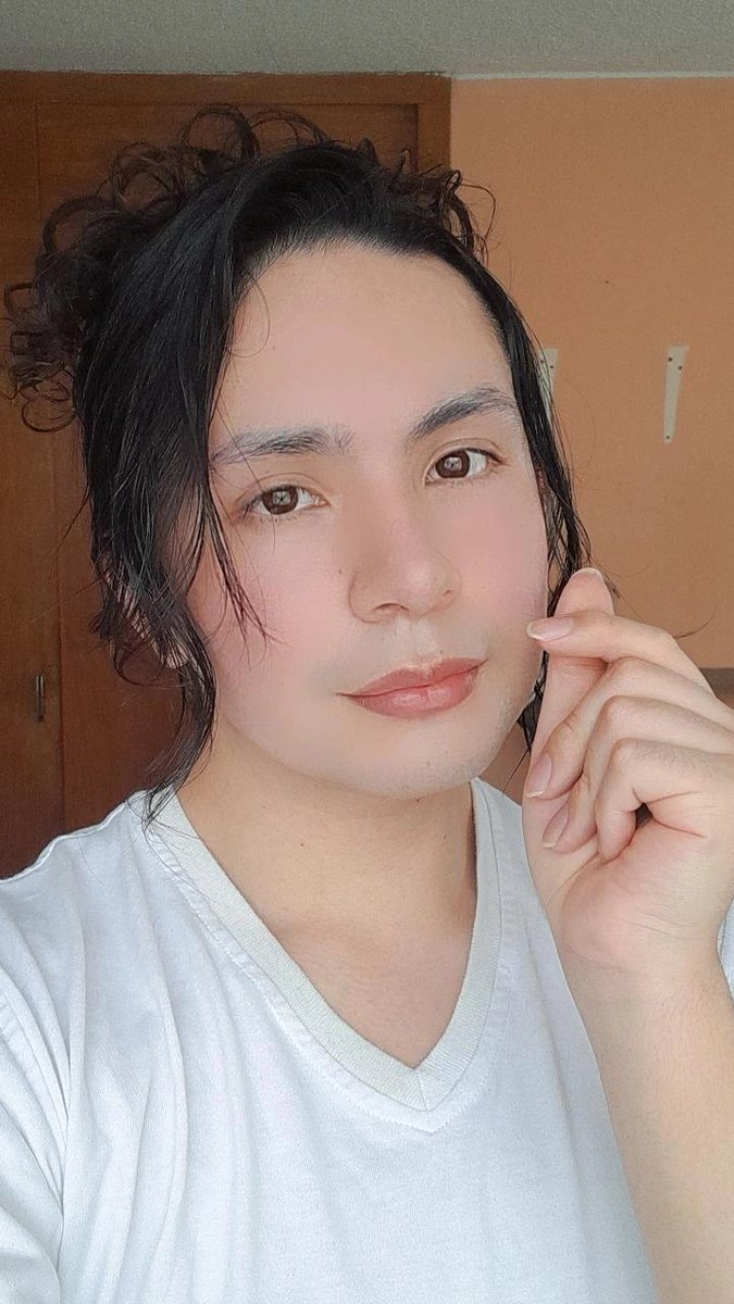 emiliofespinosa's tweet image. 🌈La vida puede parecer un rompecabezas incompleto 🧩, pero cada paso que das coloca una pieza nueva en su lugar, construyendo algo increíble 💥.
#EMILIO #espi