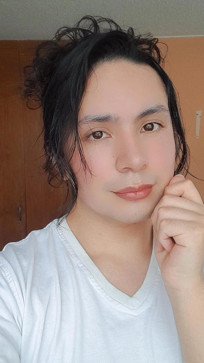 emiliofespinosa's tweet image. 🌈La vida puede parecer un rompecabezas incompleto 🧩, pero cada paso que das coloca una pieza nueva en su lugar, construyendo algo increíble 💥.
#EMILIO #espi