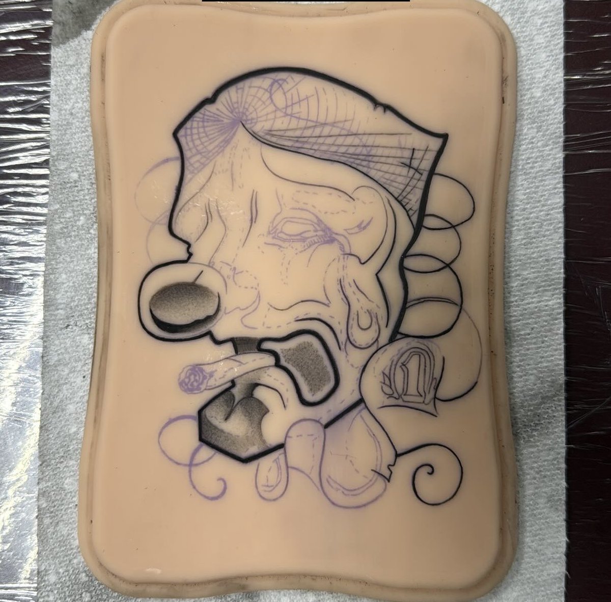 ⛓️🎱⛓️ tweet media