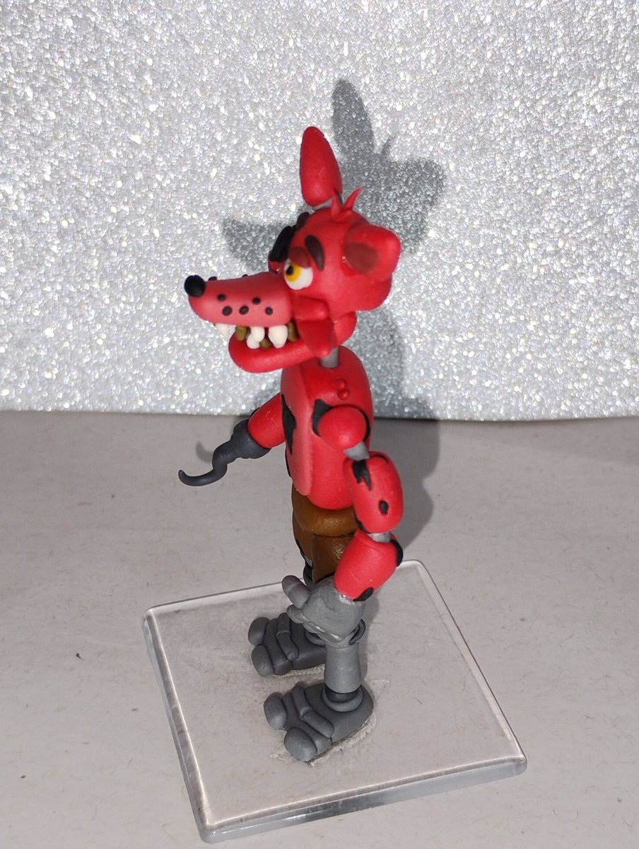BernardoMe78803's tweet image. Foxy de (fnaf)