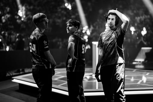 Melekiym tweet media