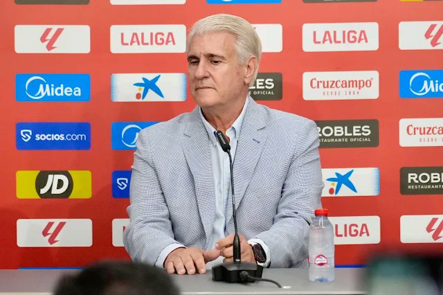 elsevillistacom's tweet image. 🗣️ Antonio Cordón: &quot;El Sevilla está trabajando para recuperarse de la deuda&quot;

#️⃣ #TDSDeporte #SevillaFC  

✍🏼 @Pasion_SFC_

🔗 elsevillista.es/2025/11/antoni…