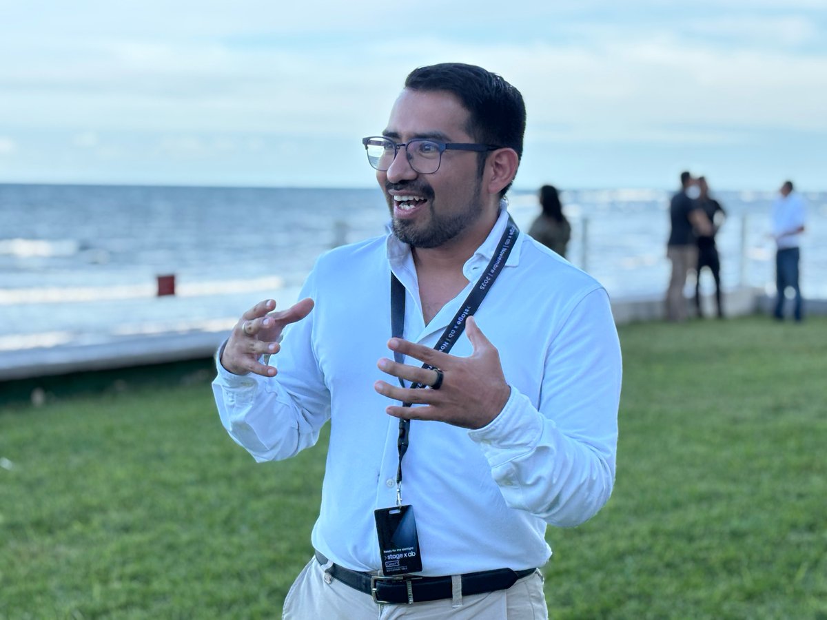 josuemejiamx's tweet image. Después de viajar 7 horas, no debía dar una conferencia… pero mi identidad dijo lo contrario.
Actúas como lo que eres, no como lo que sientes.
Y cuando tu identidad es agregar valor, no hay cansancio que te detenga.
#conferencista #mentor #decoder 
josuemejiamx.substack.com/p/no-estas-can…