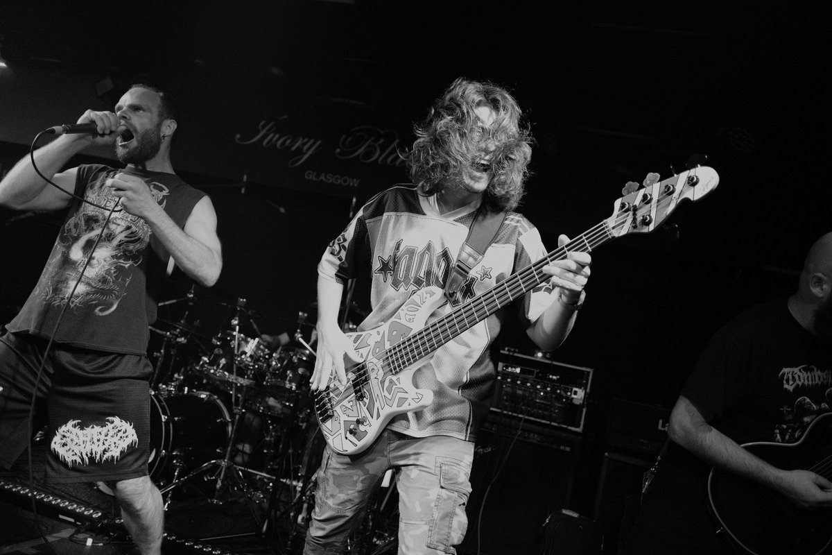dvbchnn's tweet image. Cognitive @ Ivory Blacks, Glasgow 📸

#BiographyteTour #DeathMetal #TechDeath #TechnicalDeathMetal #LiveReview #Photos #GigPhotography #Glasgow #ConcertPhotography