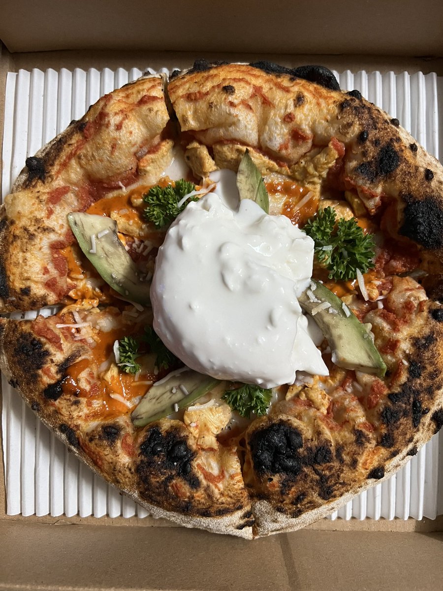 tmshgrsyha's tweet image. توی این دو سال خیلی از رابطه‌های زندگیم تغییر کرد ولی رابطه و وفاداری من به مینی ناپول تغییر که نکرده، بهترم شده.
کوچولوی خوشمزه دوستداشتنی من.