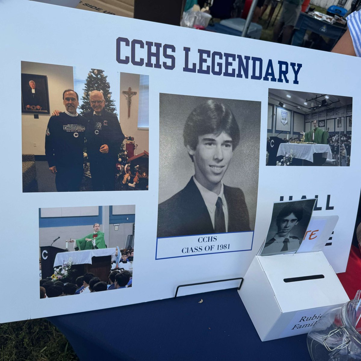 ColumbusHS_Mia's tweet image. This weekend at the STA Pig Roast, the St. Thomas the Apostle community celebrated Fr. Alejandro J. Rodríguez Artola ’81 and his upcoming induction into the CCHS Hall of Fame with a special congratulatory tent. Thank you, Fr. Alejandro—you continue to inspire. #CPride #Adelante