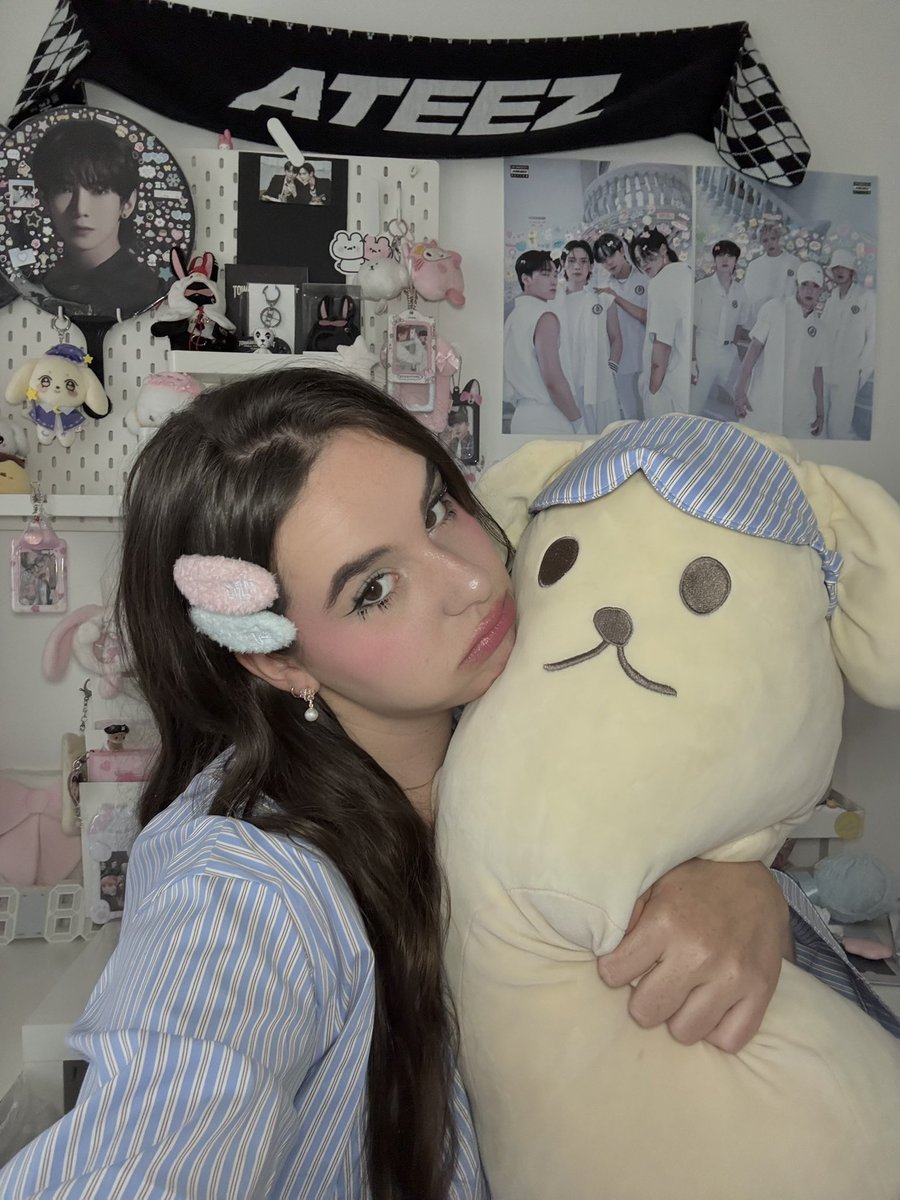 yun8ho's tweet image. 🪽!! 🐾🦴