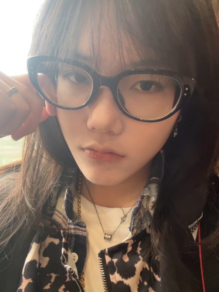 ilw1208's tweet photo. 苏州的天好冷 你也是
#女同 #les #wlw #女同性恋 https://t.co/4uvSmEDXWG