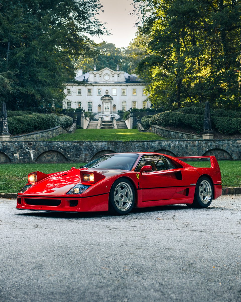 duPontREGISTRY's tweet image. 1992 Ferrari F40 | Asking Price: $3,250,990

The Ferrari F40 remains the benchmark for pure driver engagement. With its featherweight chassis, twin-turbo punch, and iconic rear wing, it represents the essence of Ferrari’s golden era and continues to command respect from…