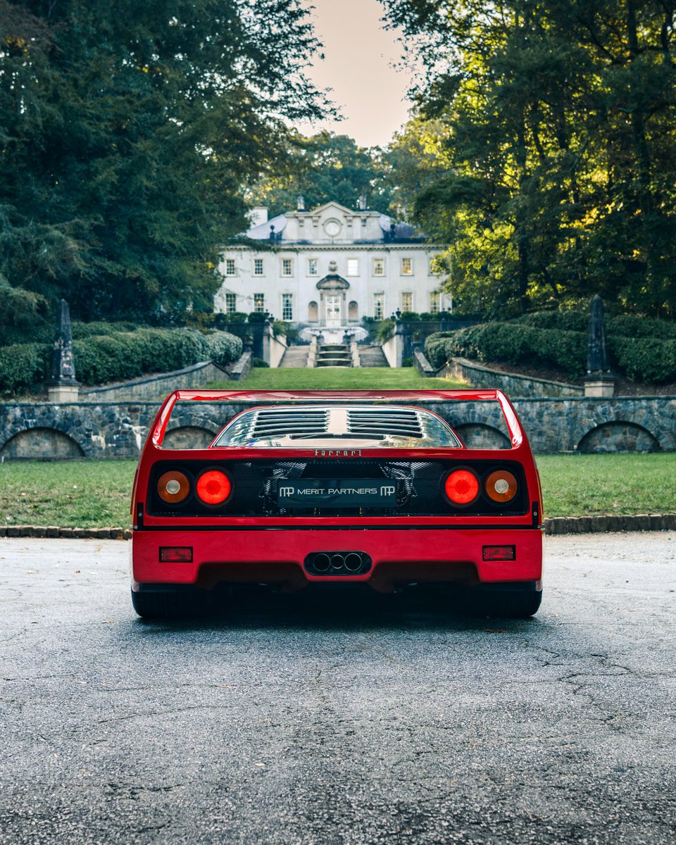duPontREGISTRY's tweet image. 1992 Ferrari F40 | Asking Price: $3,250,990

The Ferrari F40 remains the benchmark for pure driver engagement. With its featherweight chassis, twin-turbo punch, and iconic rear wing, it represents the essence of Ferrari’s golden era and continues to command respect from…