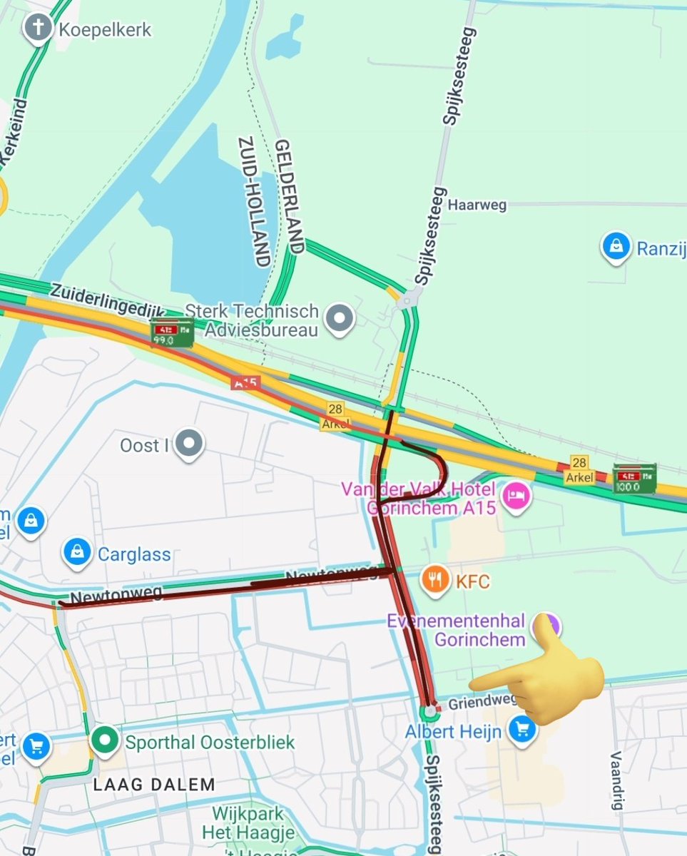 Ongeluk bij afrit Arkel/Gorinchem Oost veroorzaakt verkeersopstopping