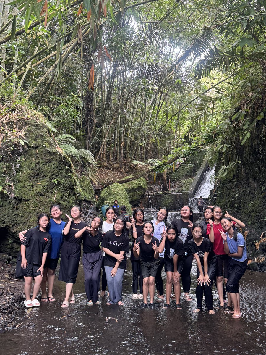 httpsdinnda's tweet image. fyi bidadari skrng mainnya di sungai