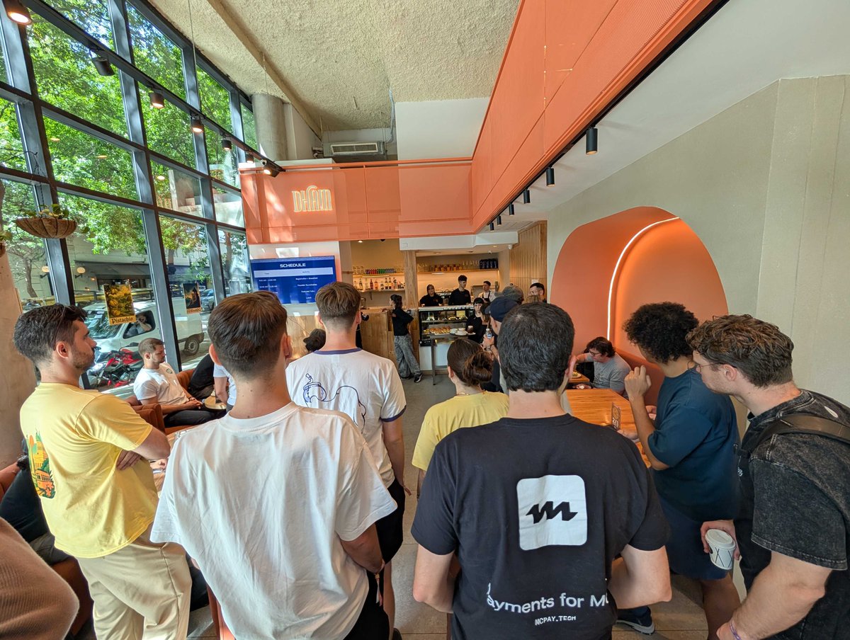 ETHGlobal's tweet image. Join us for free coffee + snacks at the ETHGlobal Demo Day today. 

We&apos;re showcasing 10 standout teams from this year who’ve turned their hackathon ideas into real products.

📍 DHAM Cafe