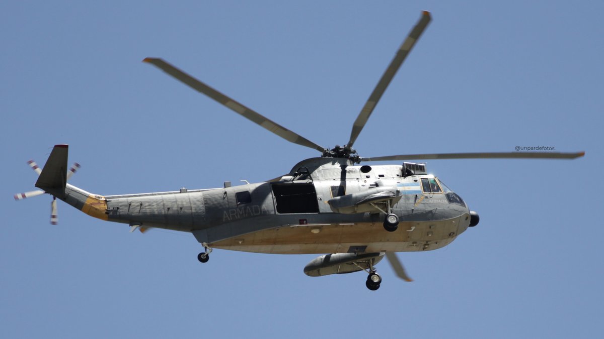 Armada Argentina Sikorsky S-61T Sea King 2-H-245, Segunda Escuadrilla Aeronaval de Helicópteros (EAH2). Bahía Blanca, 19 de noviembre del 2025.