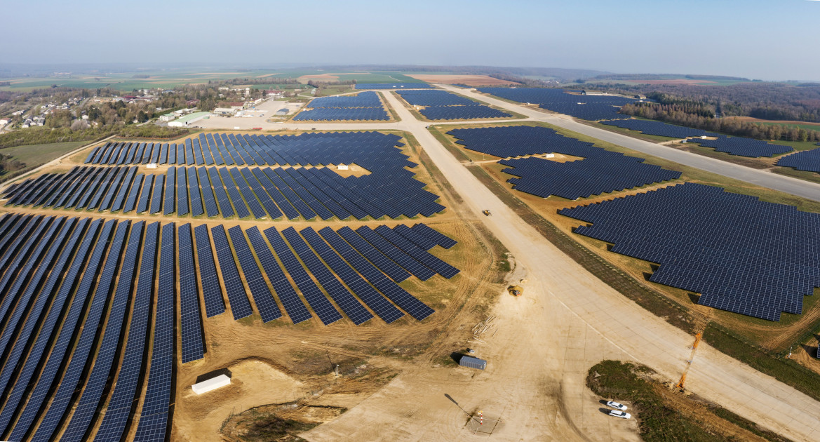 ventdesmaires's tweet image. Encore 48h, après il sera trop tard pour contribuer à l&apos;enquête.
Projet de 400 ha de photovoltaïque dans l&apos;Aisne !
☑️ registre-dematerialise.fr/6631/contribuez
Signez la pétition !
☑️ c.org/2HTP9sBxJC via @ChangeFrance