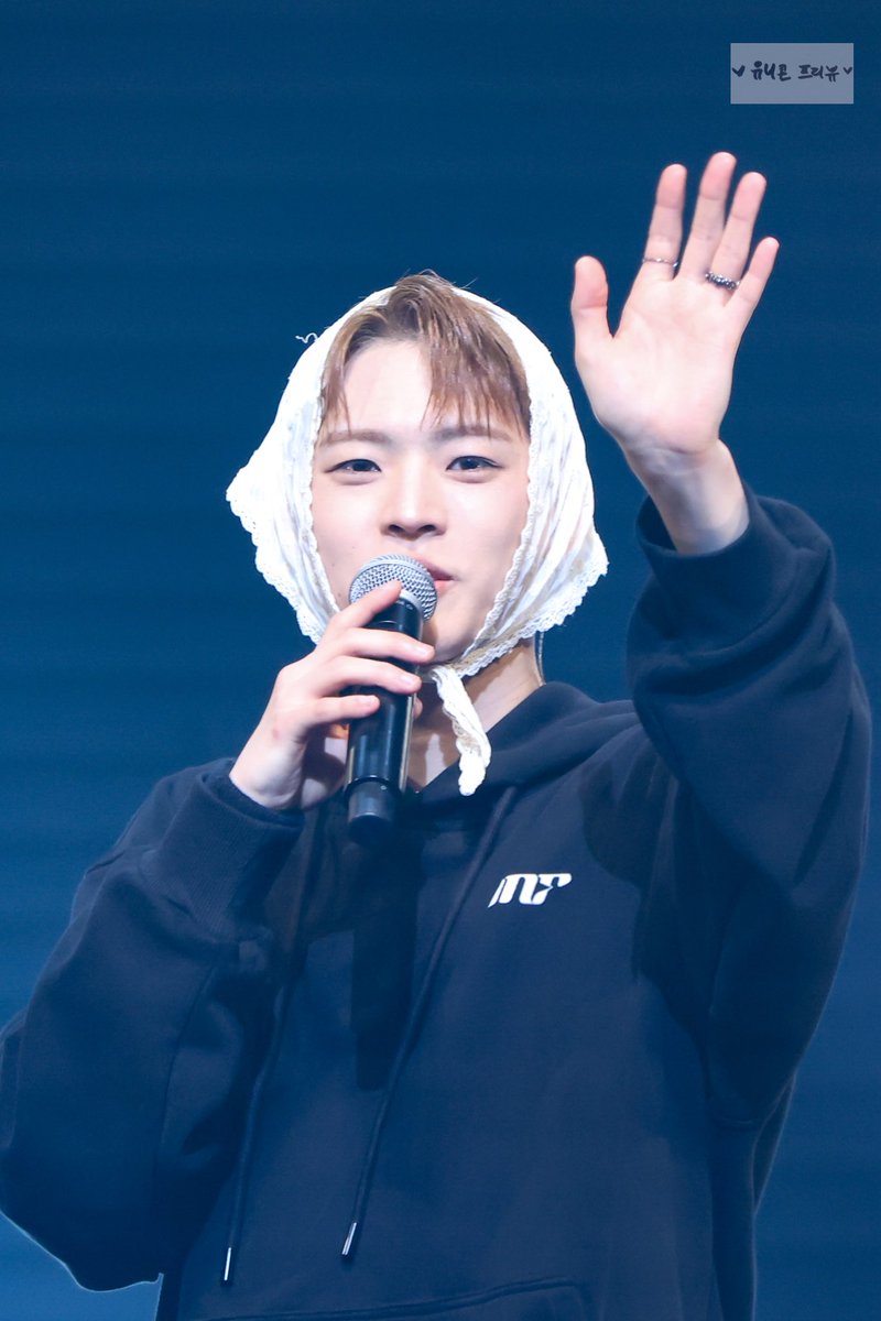 251119 오사카 팬콘

💕🫶🏻👋🏻
#온앤오프 #ONF #효진 #HYOJIN #강심장_김효진 #달콤효진 #내유니콘
<a href="/WM_ONOFF/">온앤오프 (ONF)</a>