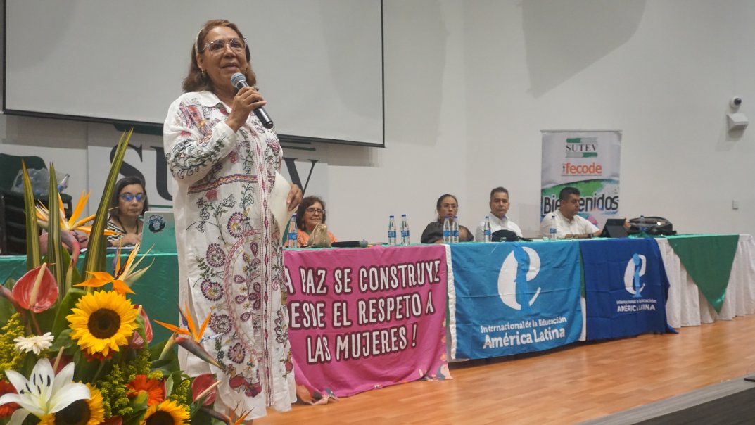 fecode's tweet image. En el Seminario Nacional en la conmemoración del Día Internacional de la Eliminación de las Violencias contra la Mujer, organizado por FECODE con el acompañamiento de la IEAL, participan las y los responsables de las Secretarías de Género, Inclusión e Igualdad de nuestras…