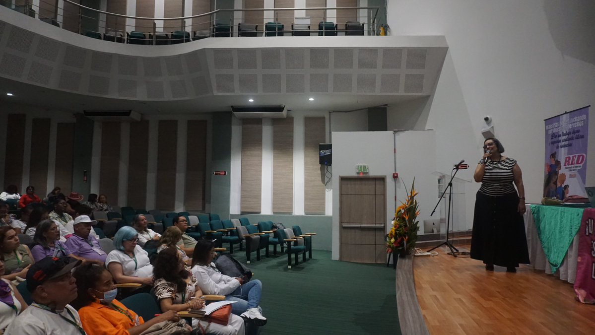 fecode's tweet image. El Seminario Nacional en la conmemoración del Día Internacional de la Eliminación de las Violencias contra la Mujer, desarrollado en estos días en Cali, tiene entres sus ejes la consolidación de la Red Nacional de Mujeres Educadoras; junto a sus capítulos regionales,…