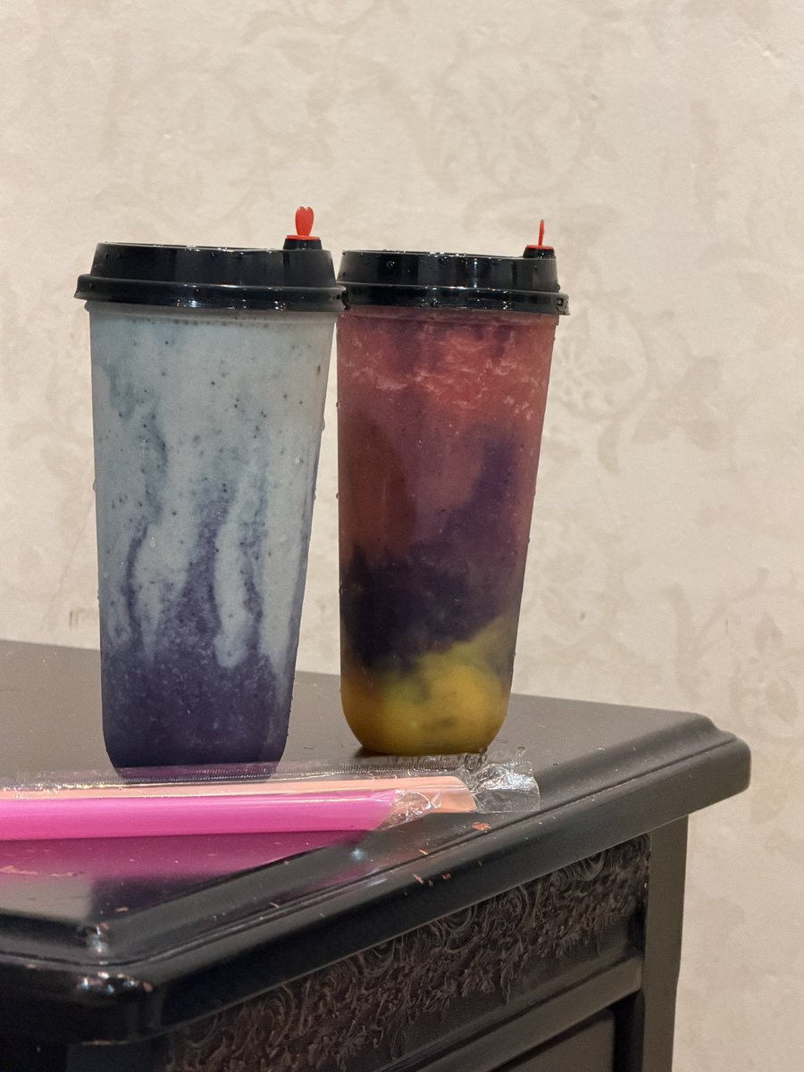 اخوي يقول ينفع افتح محل عصيرات؟
مشغلني مخليني فار تجارب